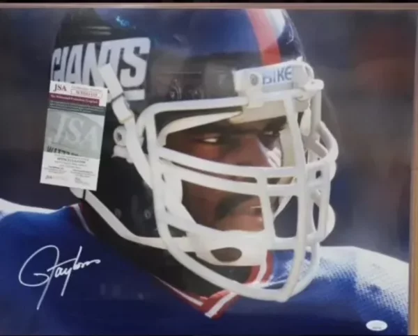 Framed Lawrence Taylor New York Giants 16 x 20 Photo